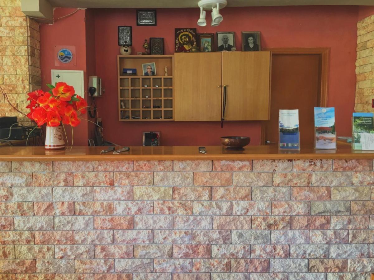 Ξενοδοχείο "Ηραία" Loutra  Dış mekan fotoğraf
